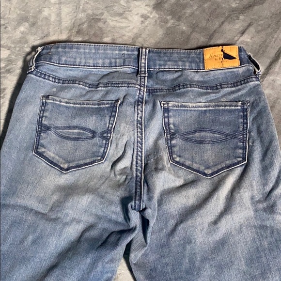 Abercrombie & Fitch Distressed + Worn Jeans - Picture 1 of 16